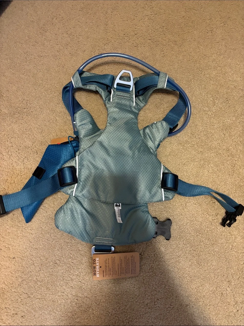 Arcadia Trail Water Bladder Harness NWT Size Large